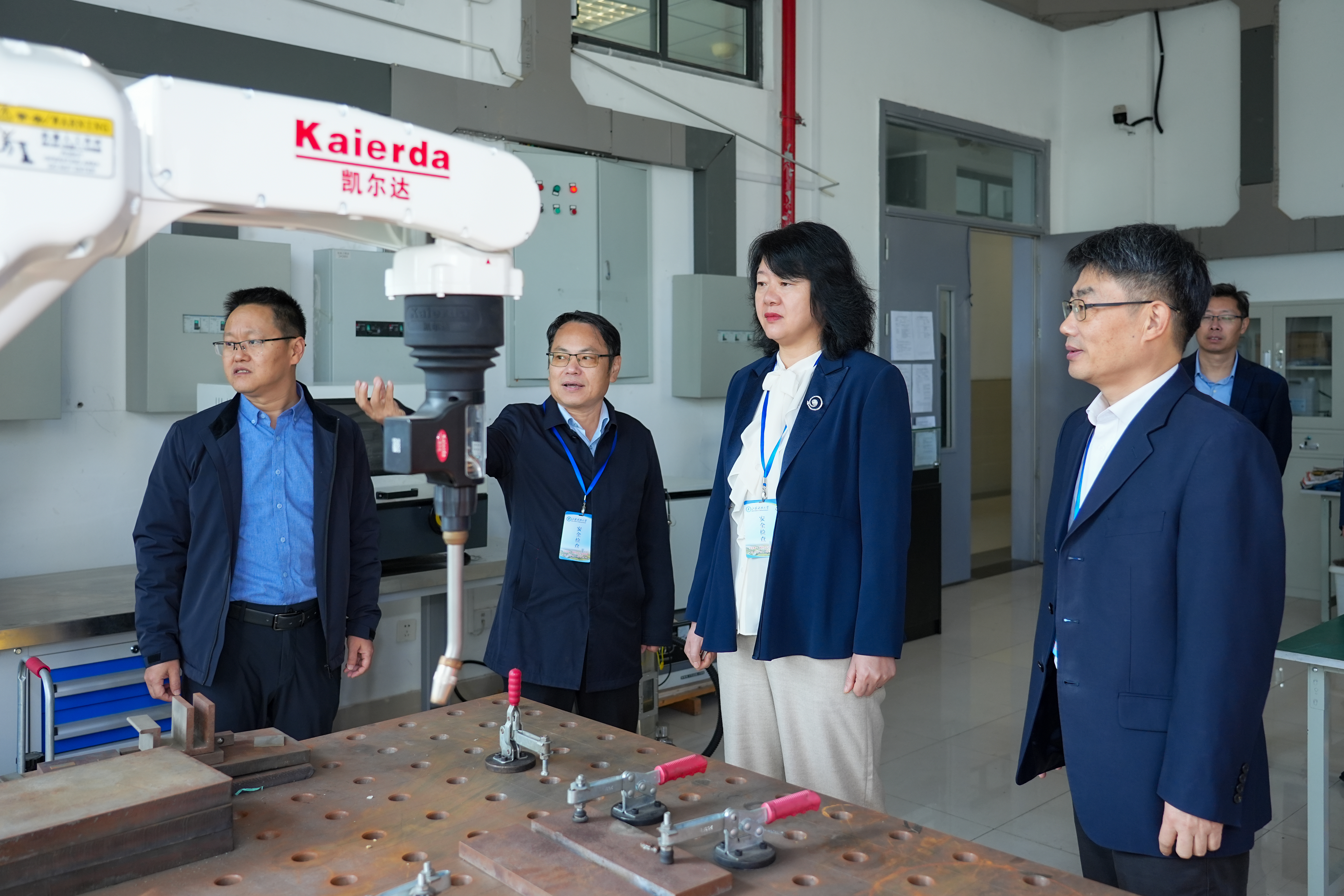 1761185010913922.jpg 2.1.jpg