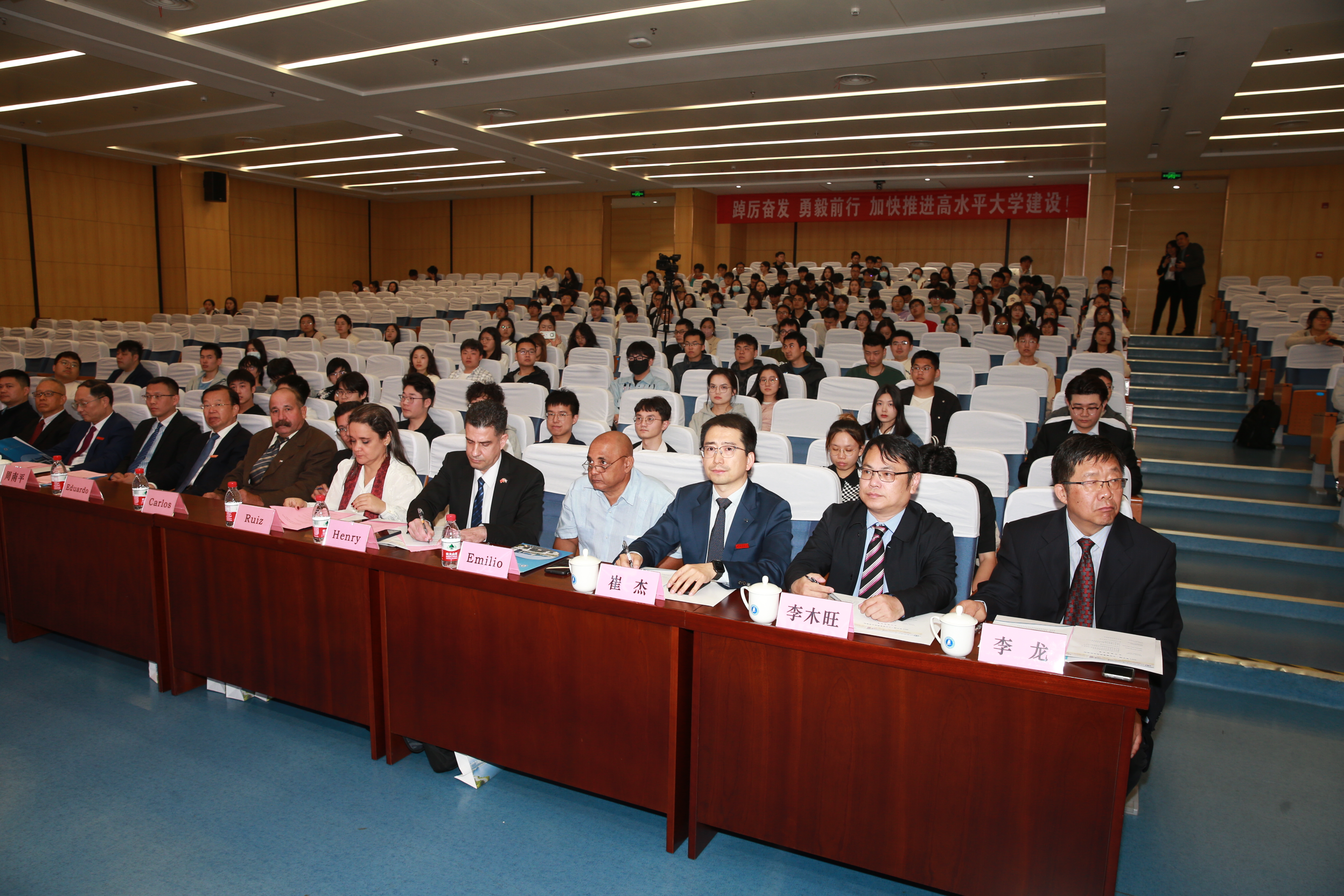 1682696398402268.jpg WUK_8675.JPG